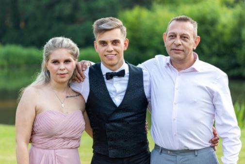 Leandro Trossard with his father Peter and sister Lindsay.